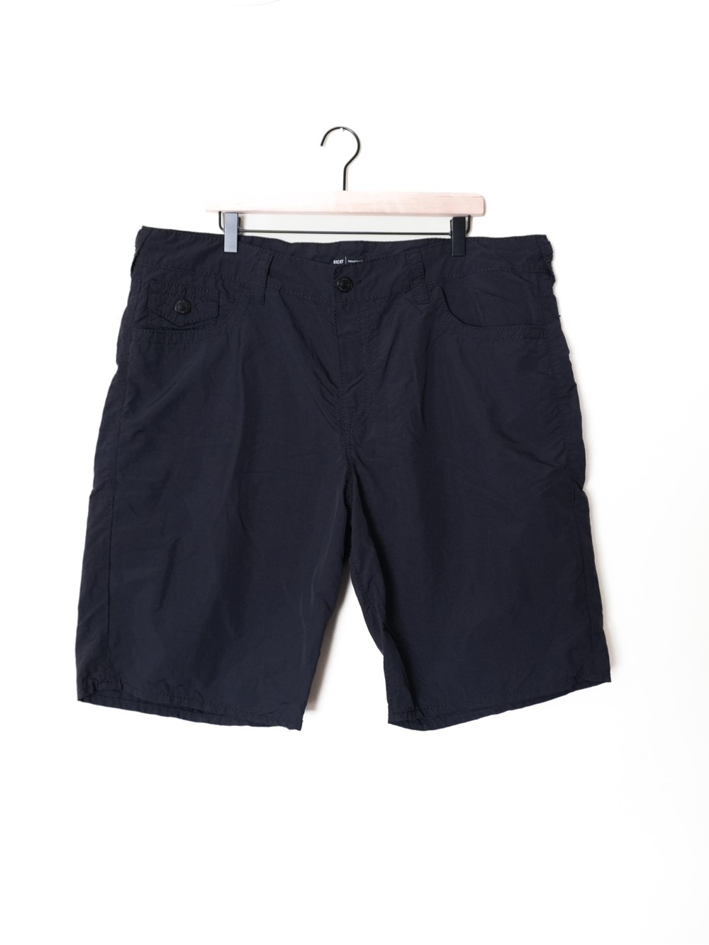 True Religion Ricky Relaxed Straight Board Shorts Swim Trunks Black Style 105151
